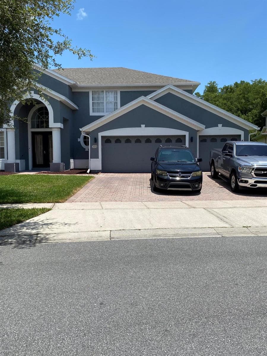 3607 Kariba Court, Kissimmee FL 34746 photo 2