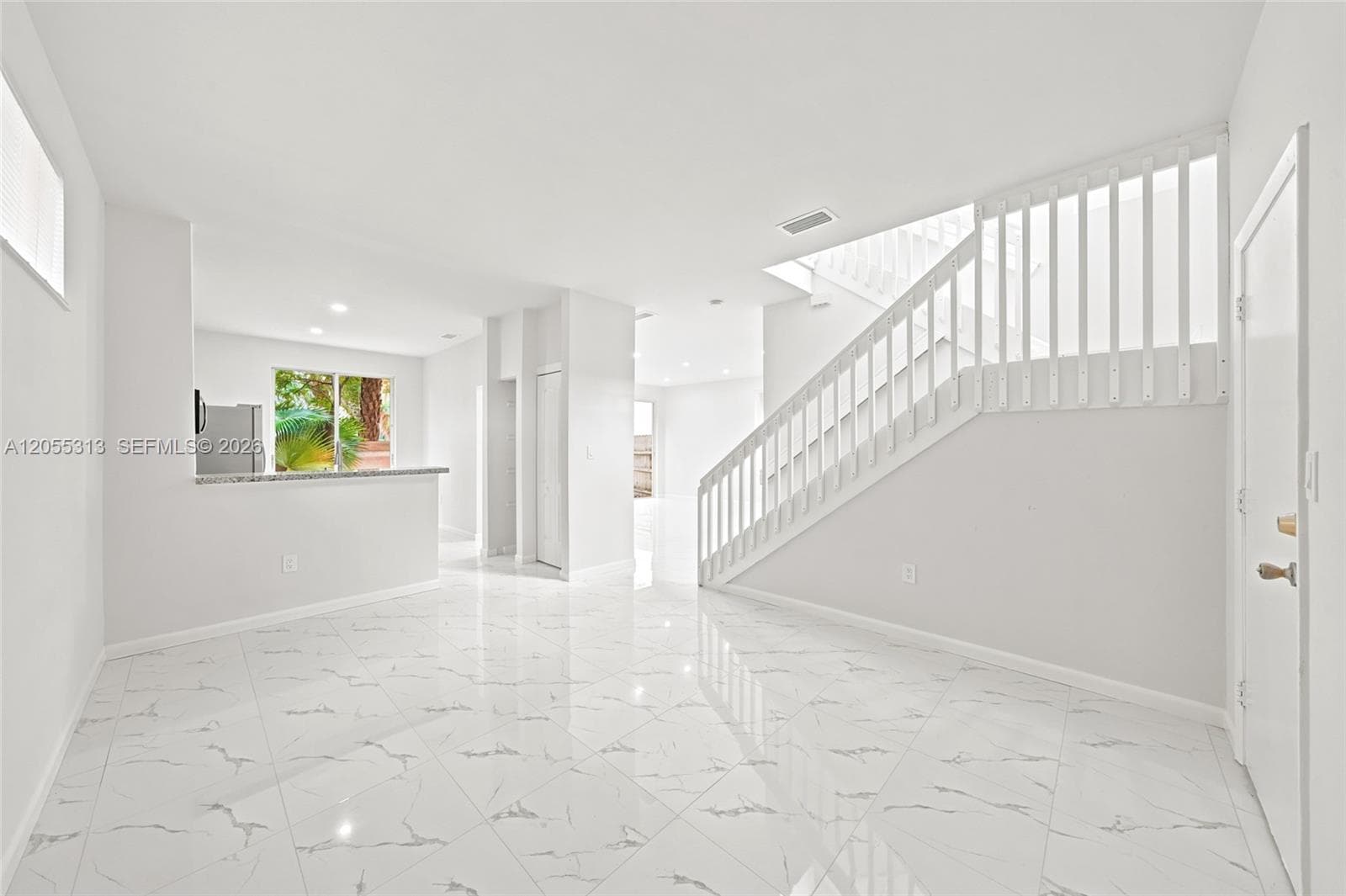 8684 NW 1st St # 0, Miami FL 33126 photo 3