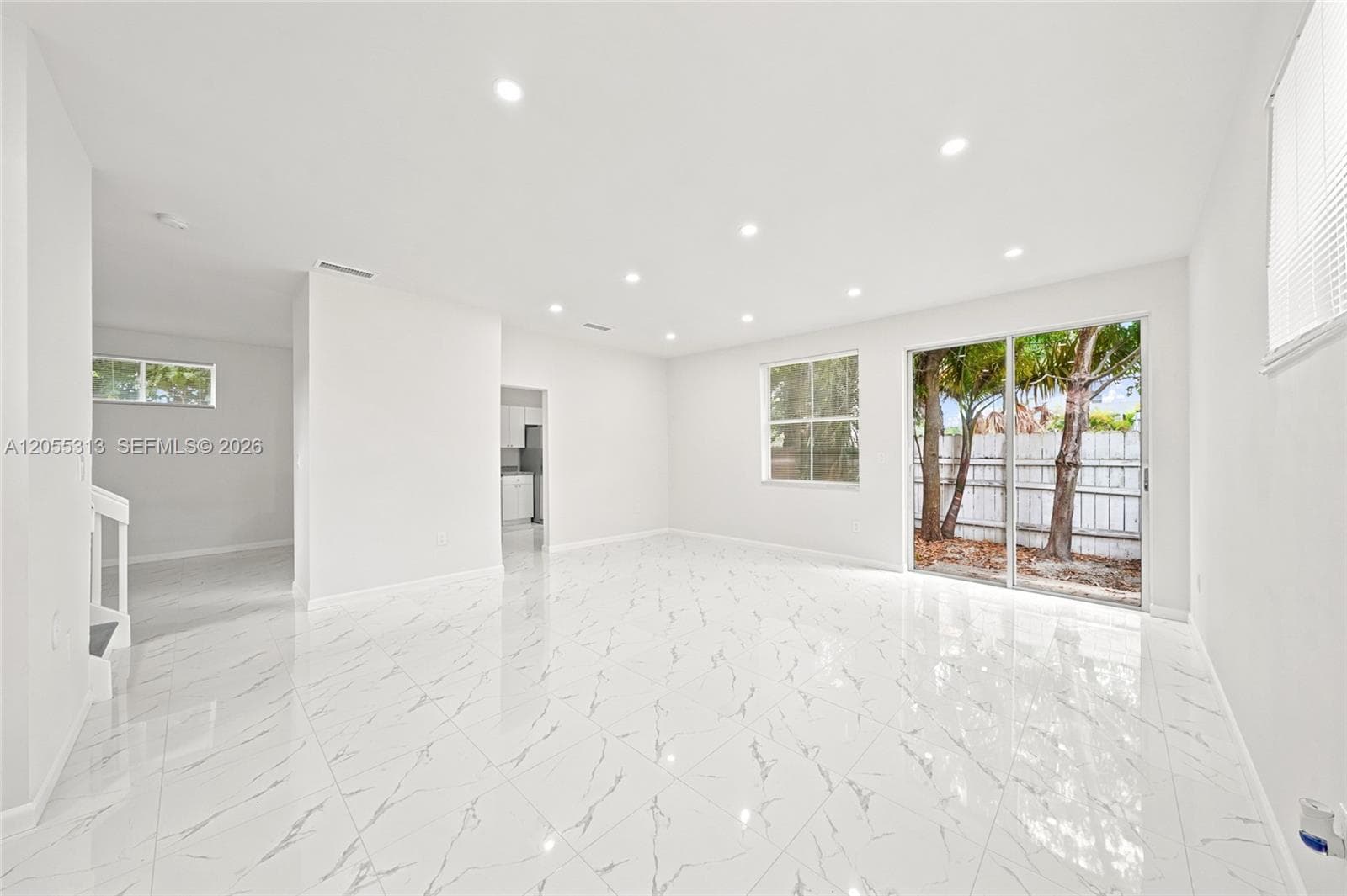 8684 NW 1st St # 0, Miami FL 33126 photo 5
