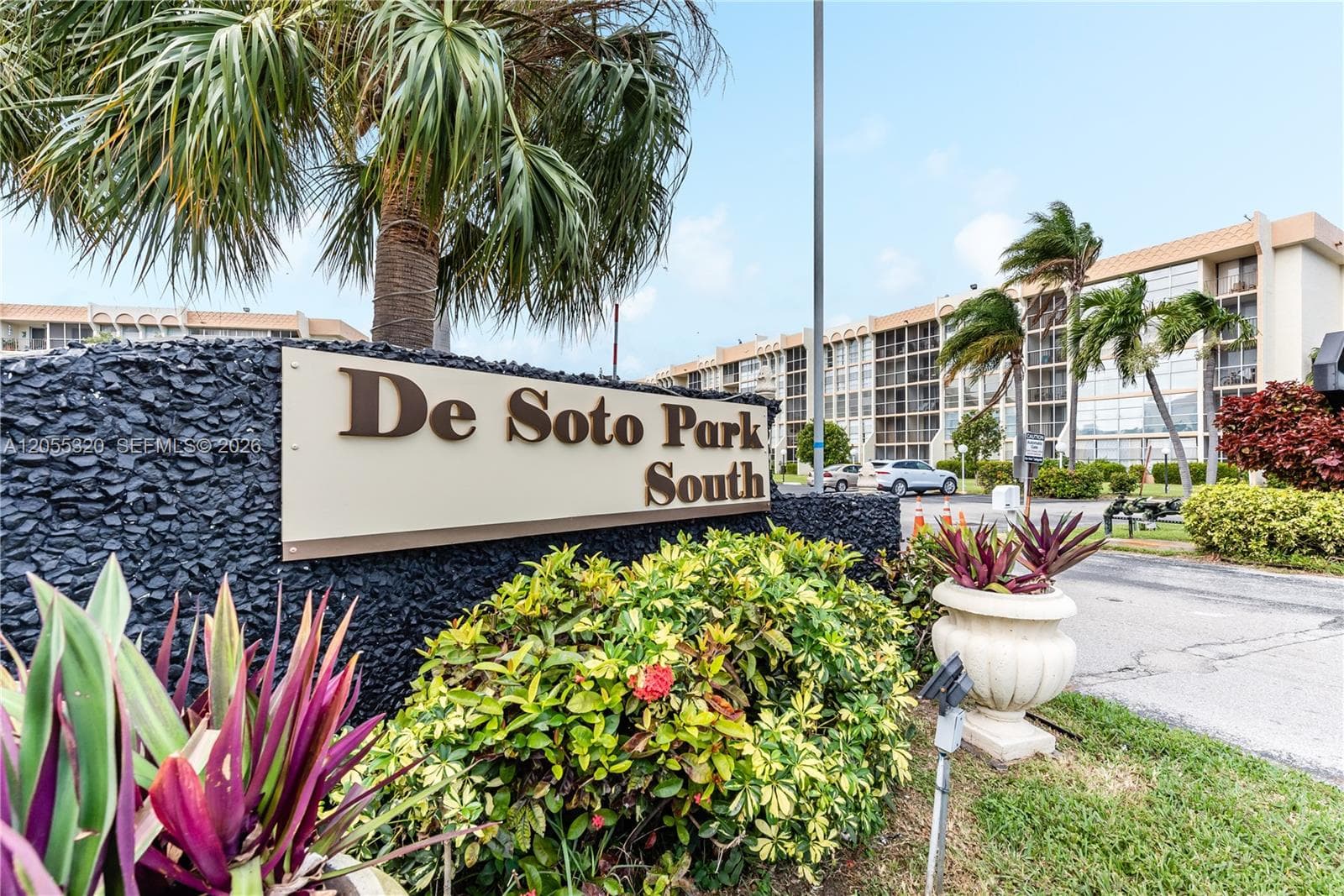 601 Three Islands Blvd # 112, Hallandale Beach FL 33009