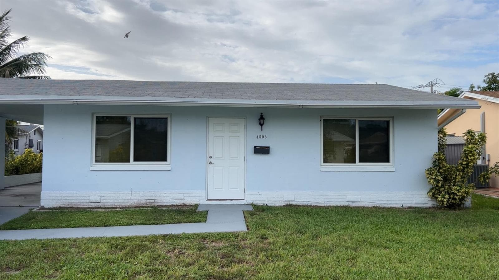 4503 NW 47TH Court, Tamarac FL 33319 photo 2
