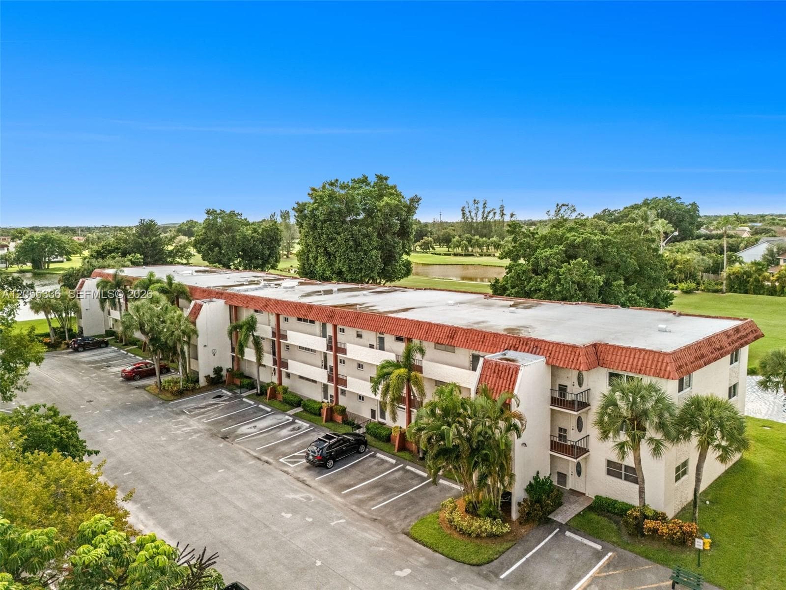 9811 N Hollybrook Lake Dr # 103, Pembroke Pines FL 33025