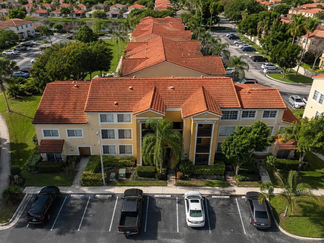 103 Yacht Club Way # 208, Hypoluxo FL 33462 photo 2