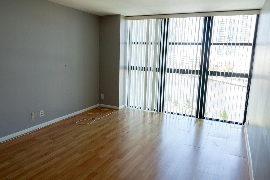 200 LESLIE Drive # 819, Hallandale Beach FL 33009 photo 3