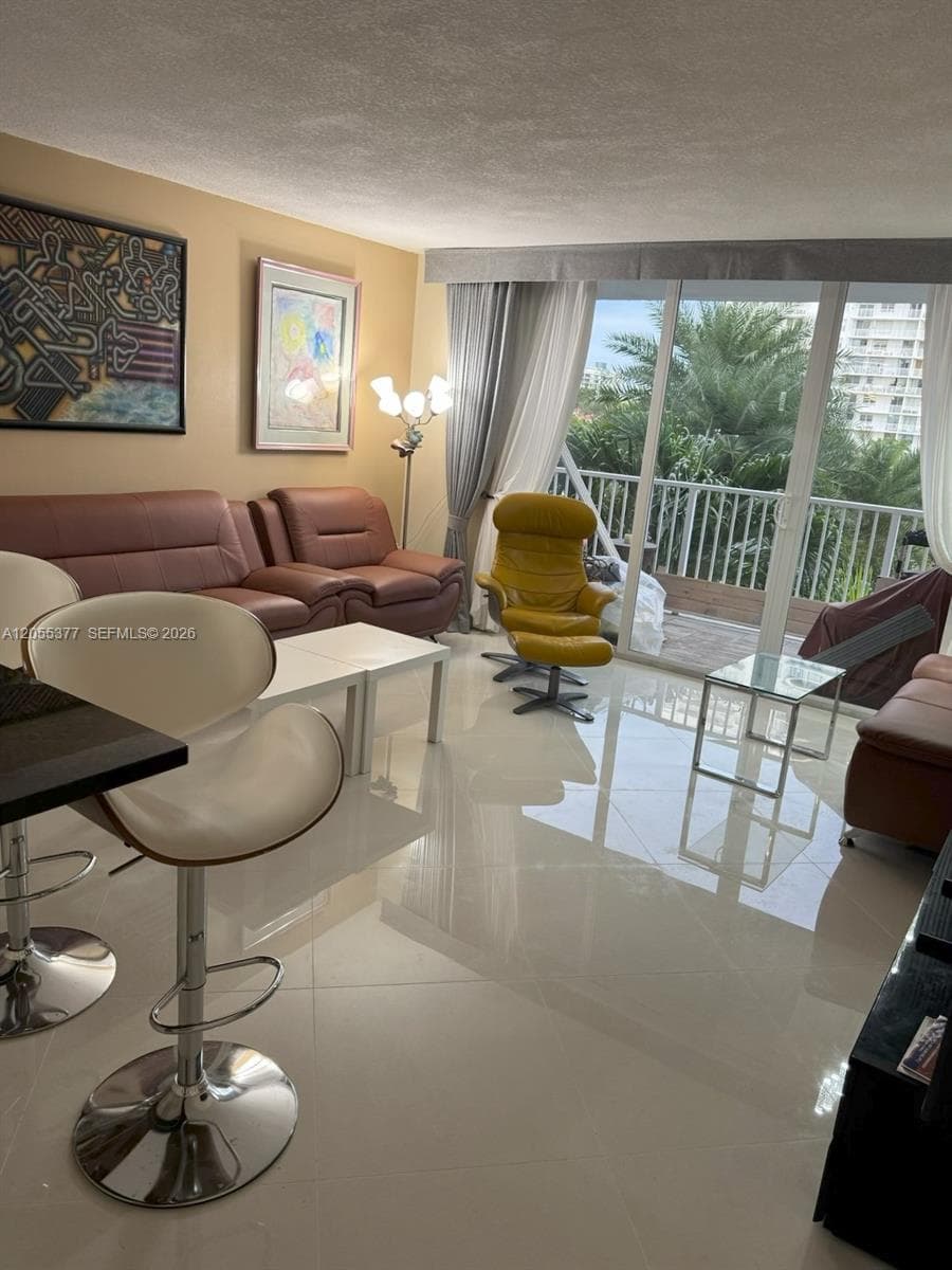 2801 NE 183rd St # 310W, Aventura FL 33160 photo 3