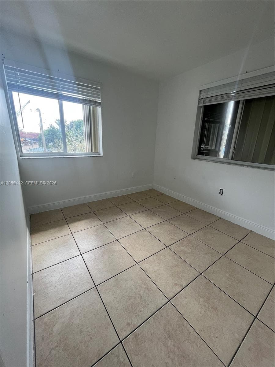 2185 NW 16th Ter # 7, Miami, FL 33125 photo 3