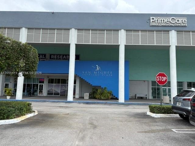 14028 SW 8th St, Miami FL 33184 photo 2