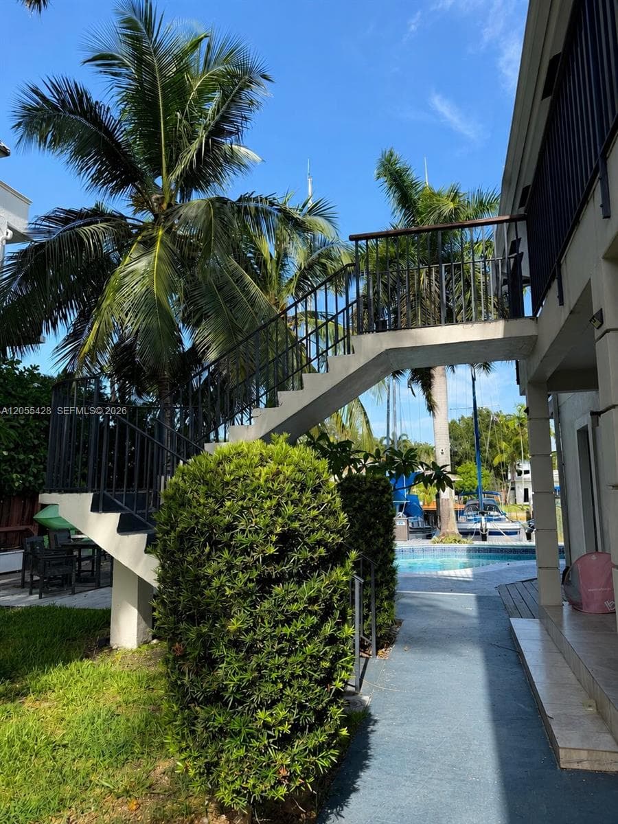313 Hendricks Isle # 4, Fort Lauderdale, FL 33301 photo 2