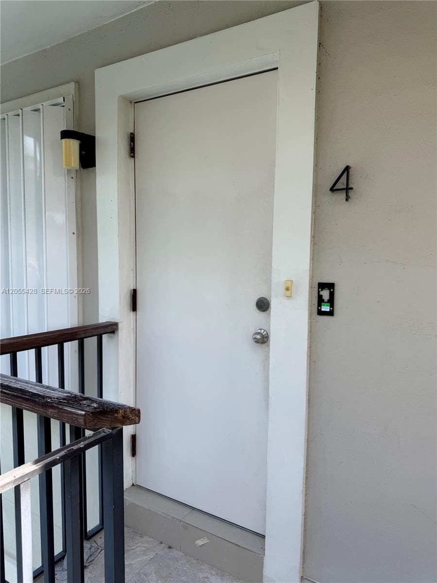 313 Hendricks Isle # 4, Fort Lauderdale, FL 33301 photo 3