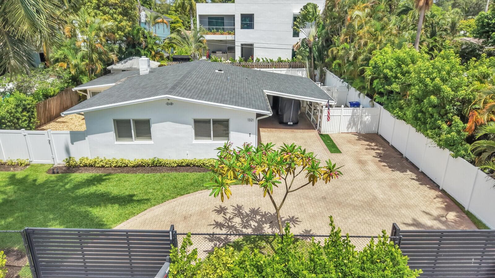 1321 CORDOVA Road, Fort Lauderdale FL 33316 photo 2