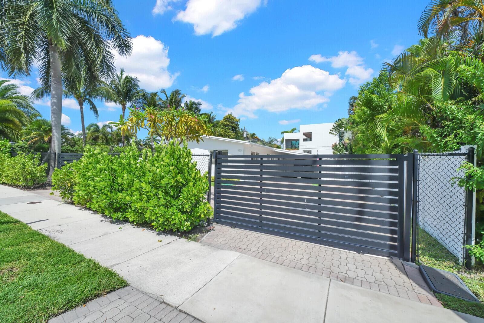 1321 CORDOVA Road, Fort Lauderdale FL 33316 photo 4