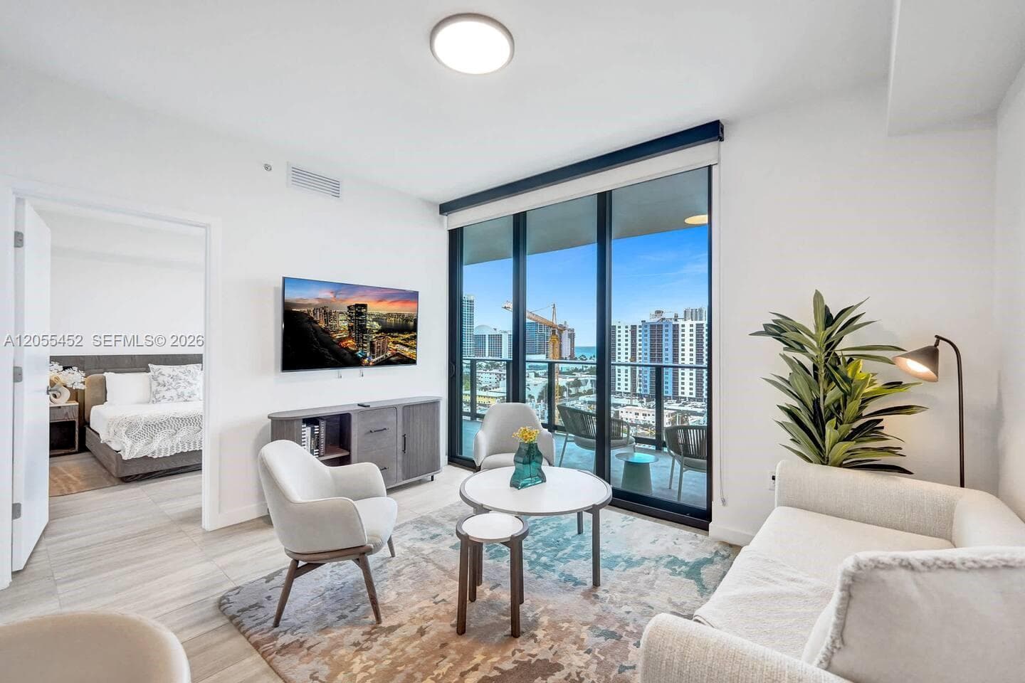 580 72ND # 1004, Miami Beach FL 33141 photo 3