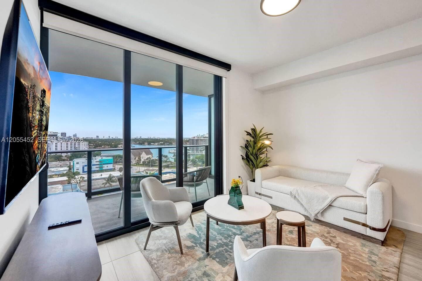 580 72ND # 1004, Miami Beach FL 33141 photo 5