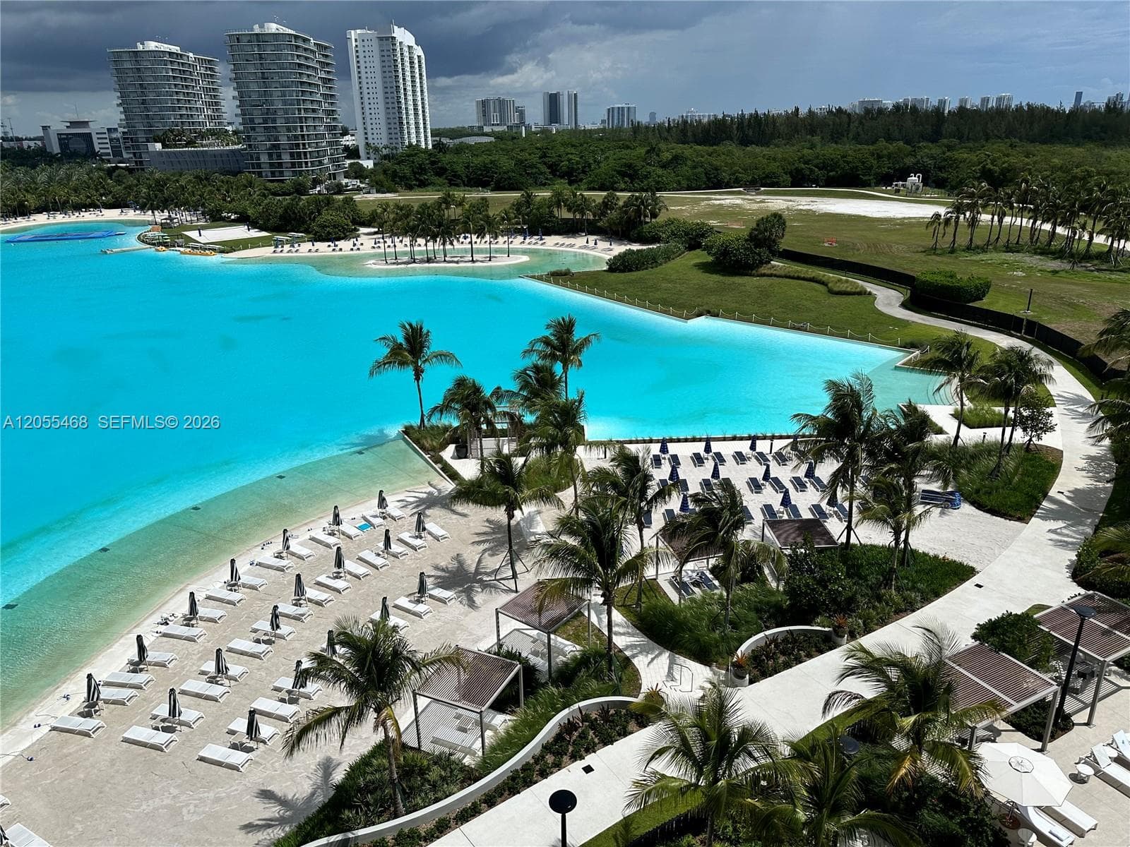 2411 Laguna Cir # 1407, North Miami FL 33181 photo 2