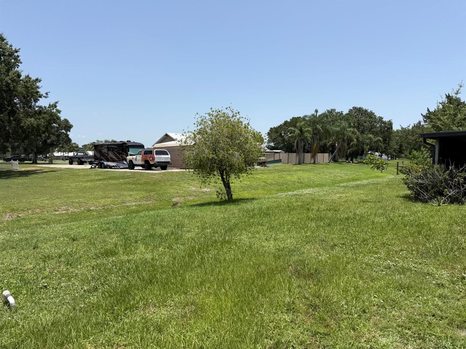 8451 SW 14TH Lane, Okeechobee FL 34974 photo 2