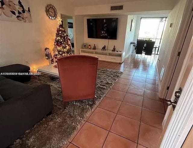 8600 SW 133rd Ave Rd # 423, Miami FL 33183