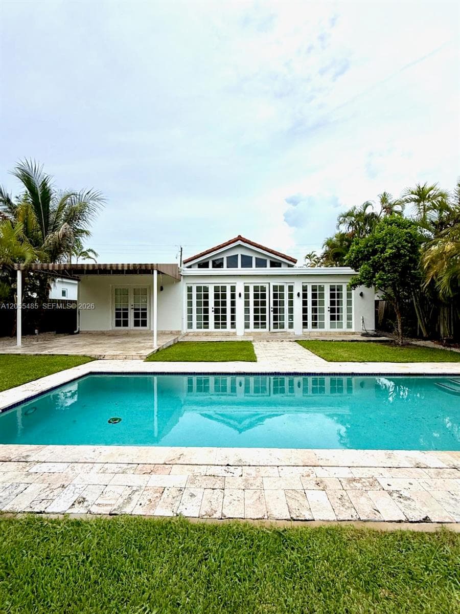 1365 DAYTONIA RD, Miami Beach FL 33141 photo 3