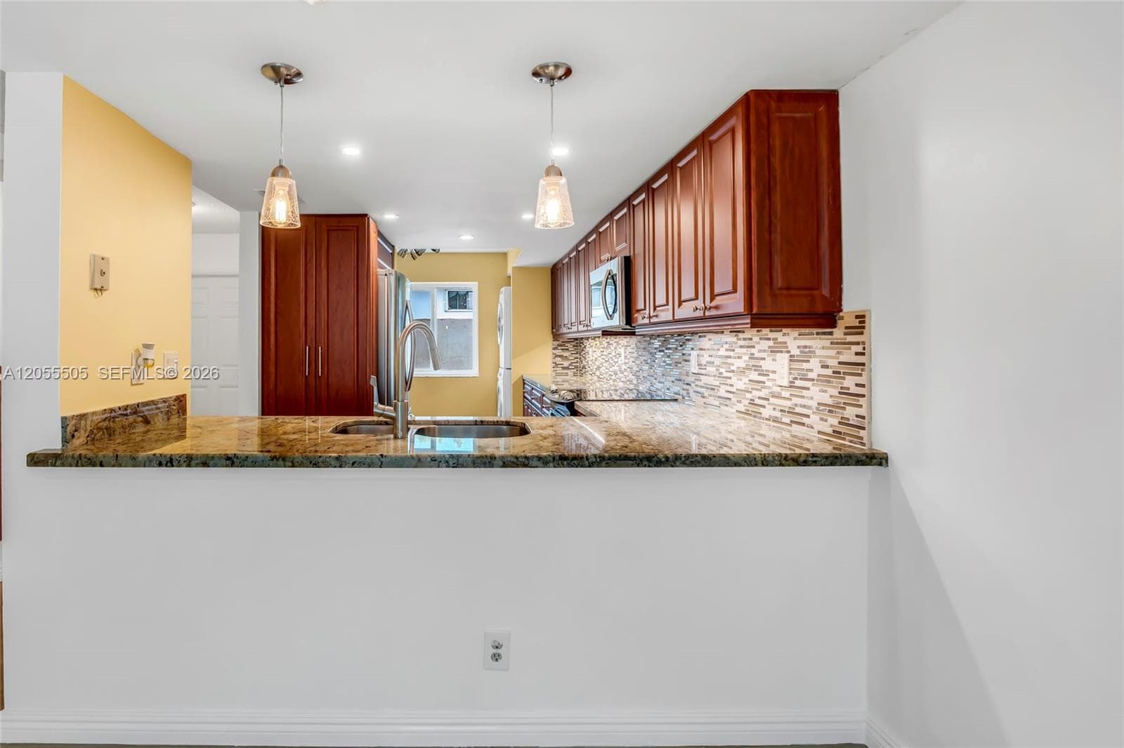 7050 SW 42nd Ct, Davie FL 33314 photo 3