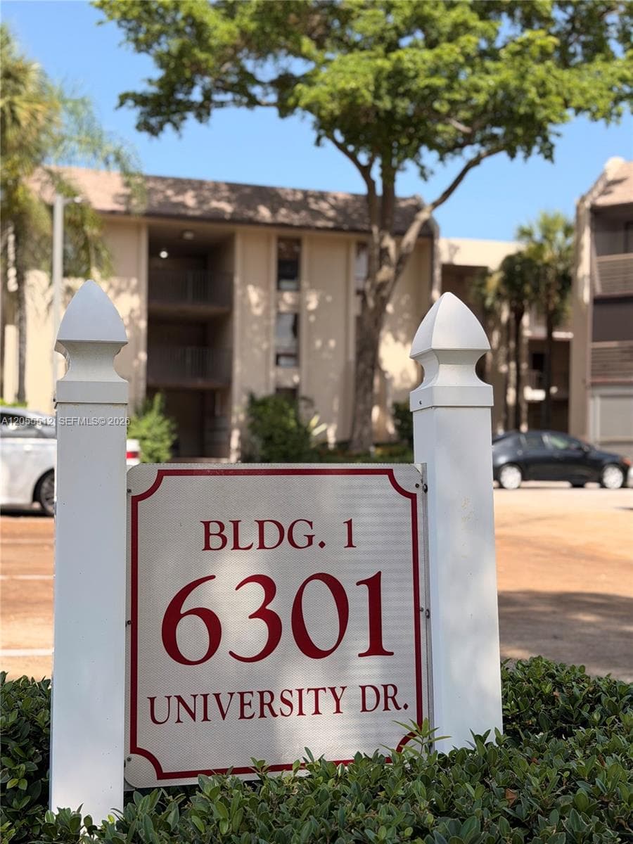 6301 N University Dr # 217, Tamarac FL 33321