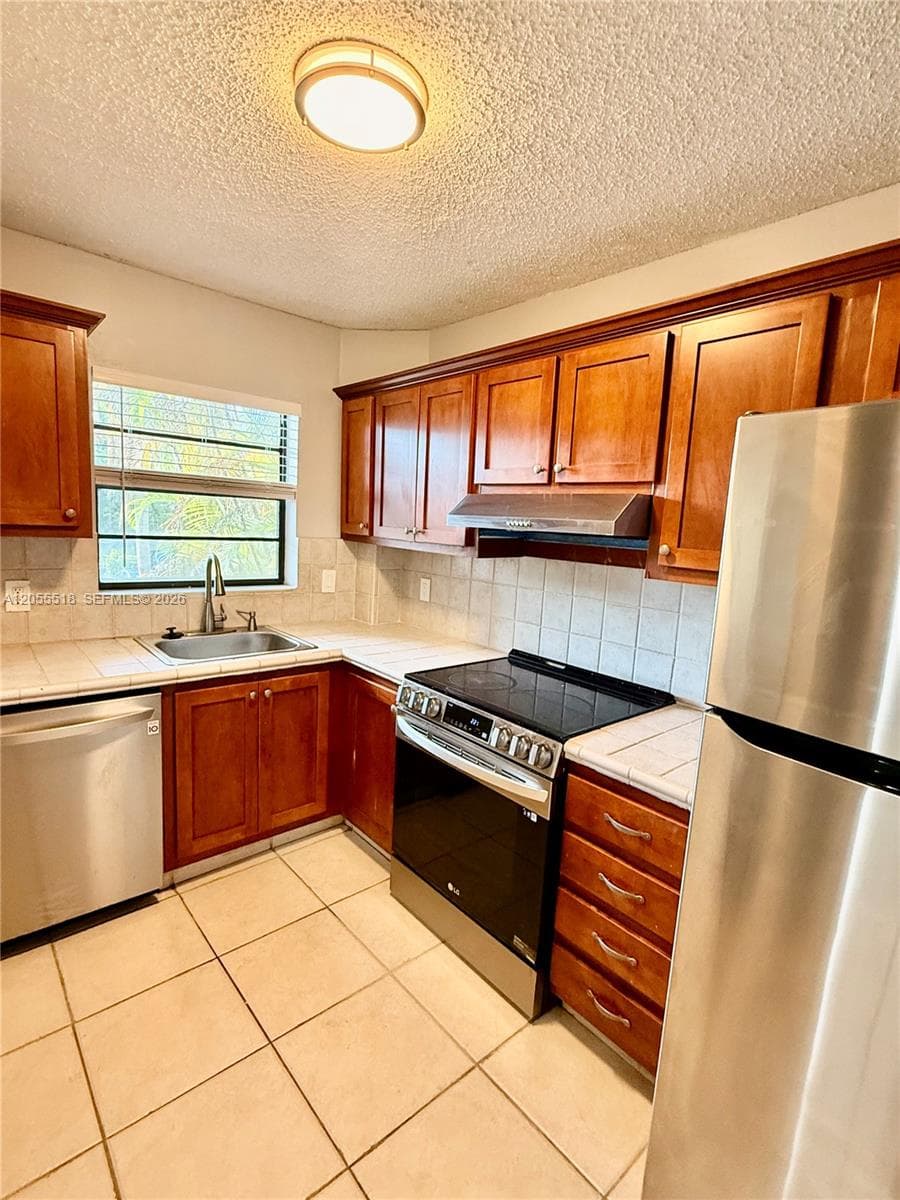 200 Jacaranda Country Club Dr # 4B, Plantation FL 33324 photo 5