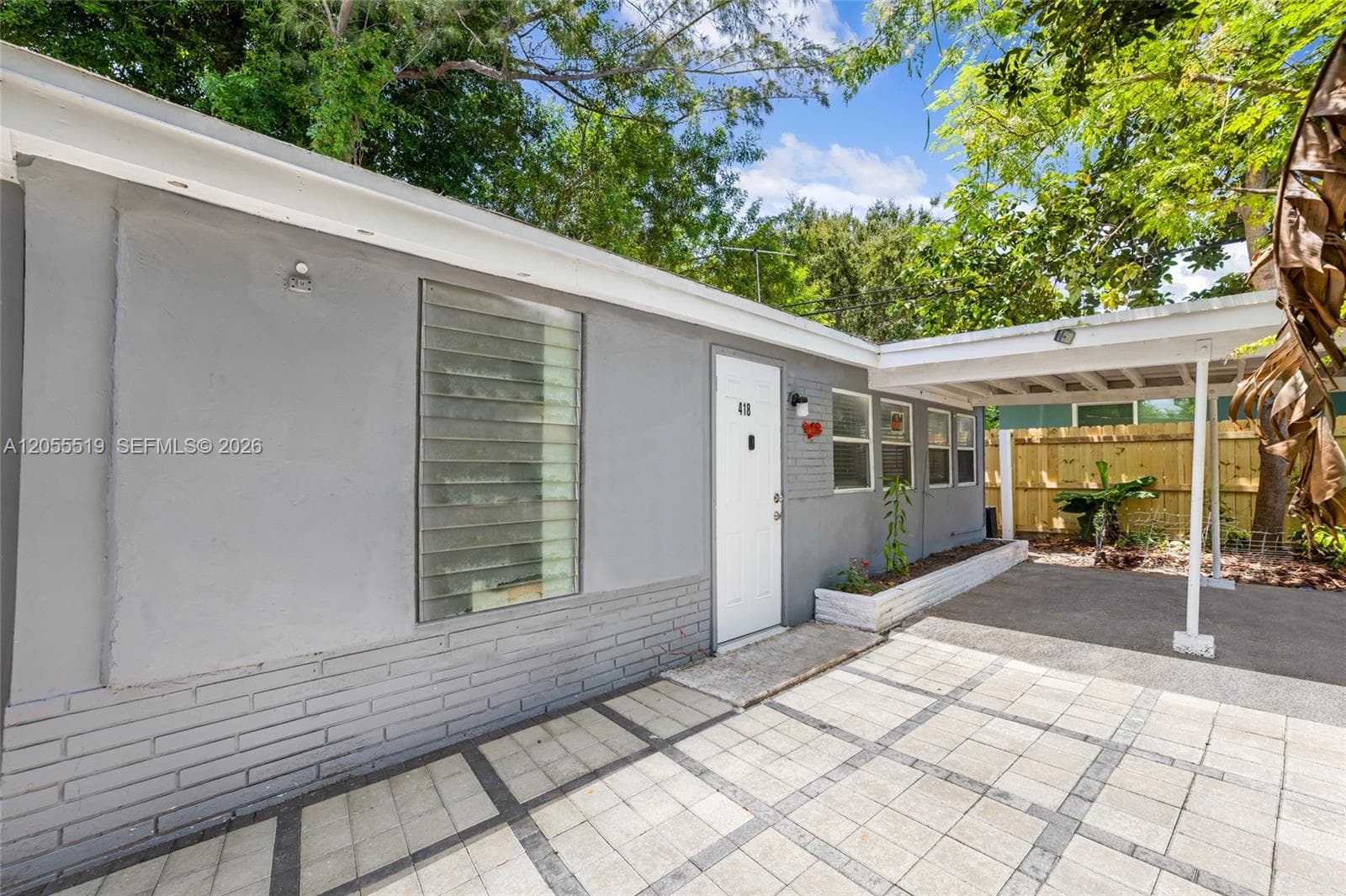 418 S 24th Ave, Hollywood FL 33020 photo 2