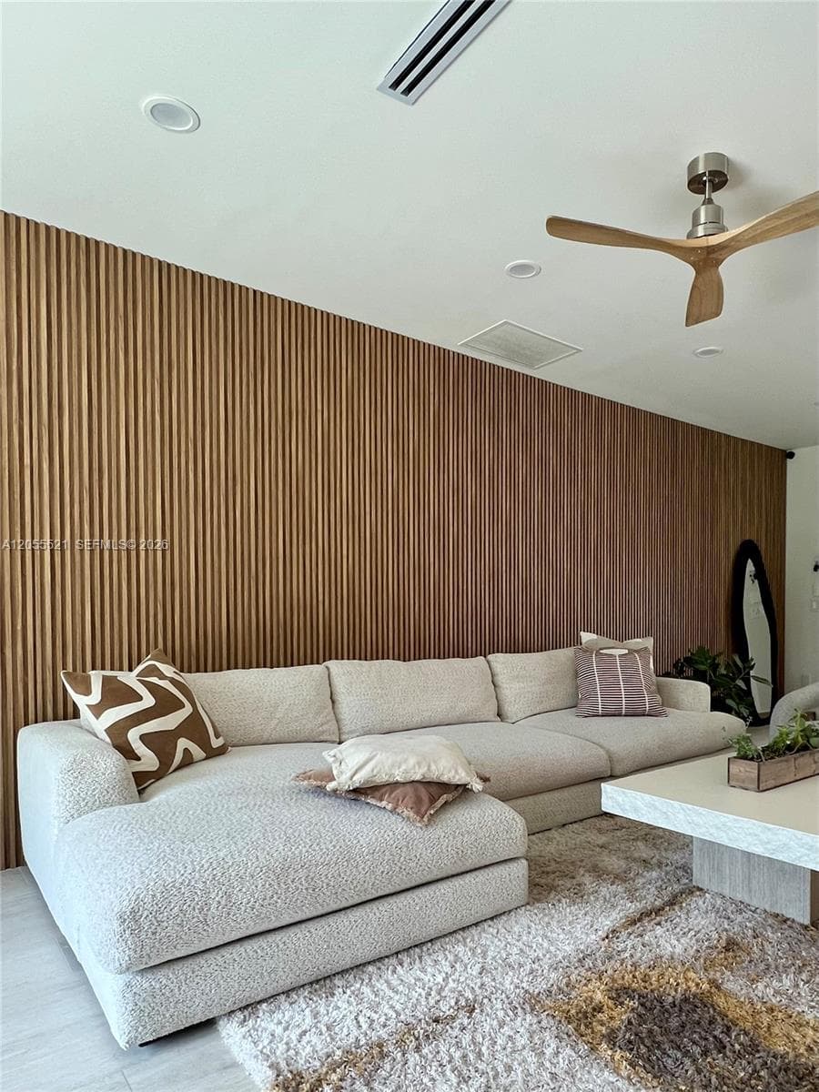 4515 Alton Rd, Miami Beach FL 33140 photo 3