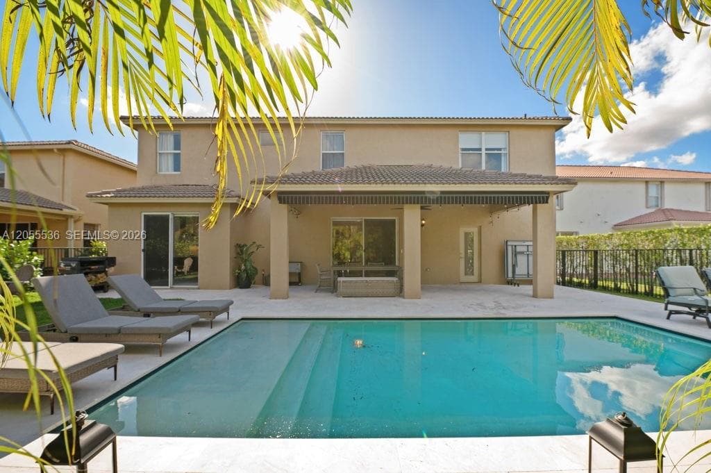 3846 W Gardenia Ave, Weston FL 33332