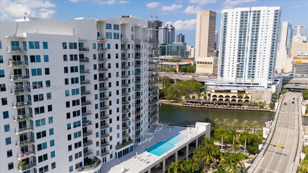 10 SW South River Dr # 806, Miami FL 33130 photo 4