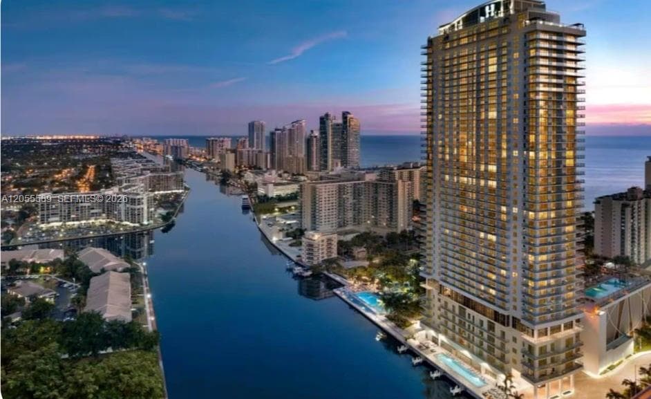 4010 S Ocean Dr # R304, Hollywood, FL 33019