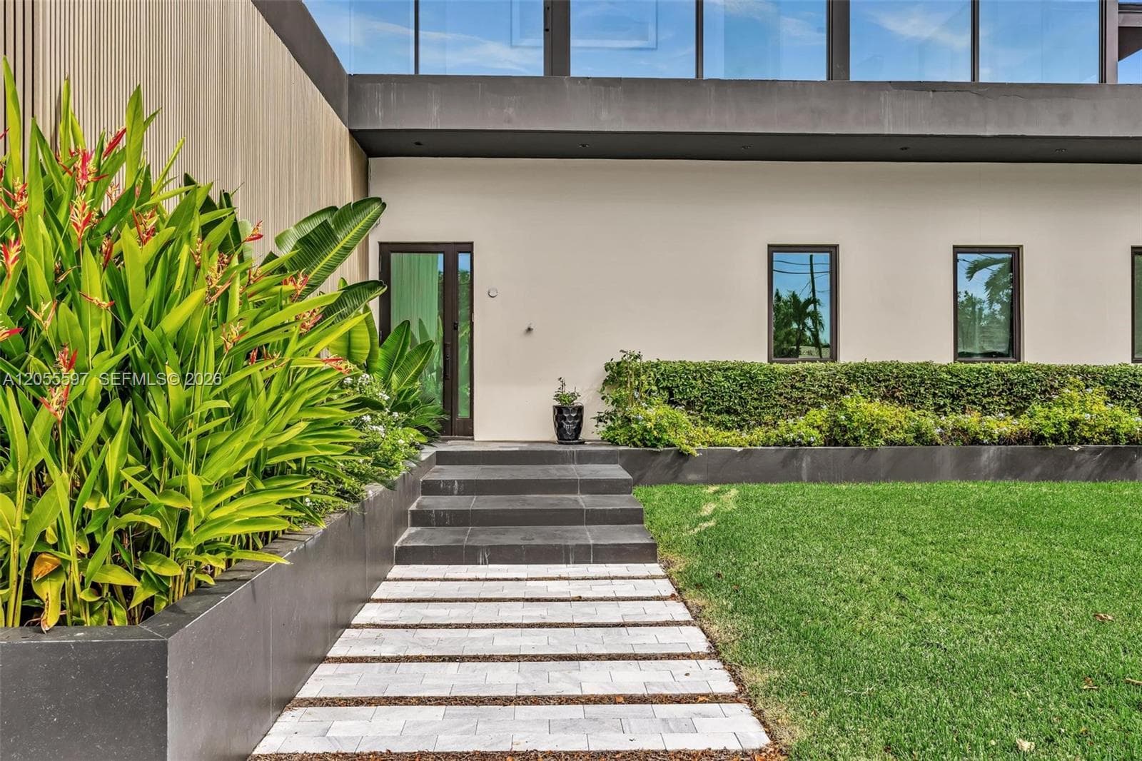13045 Coronado Ter, North Miami FL 33181 photo 4