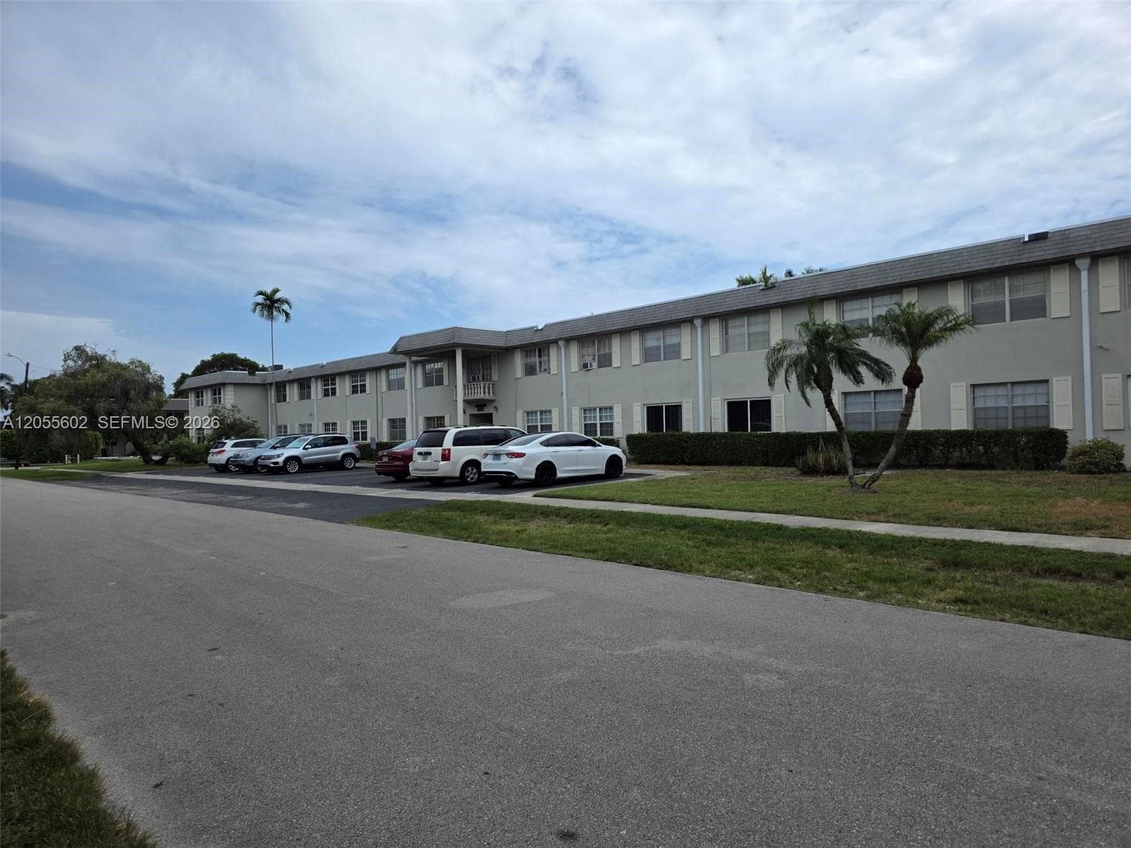1520 Mckinley St # 105E, Hollywood FL 33020 photo 2