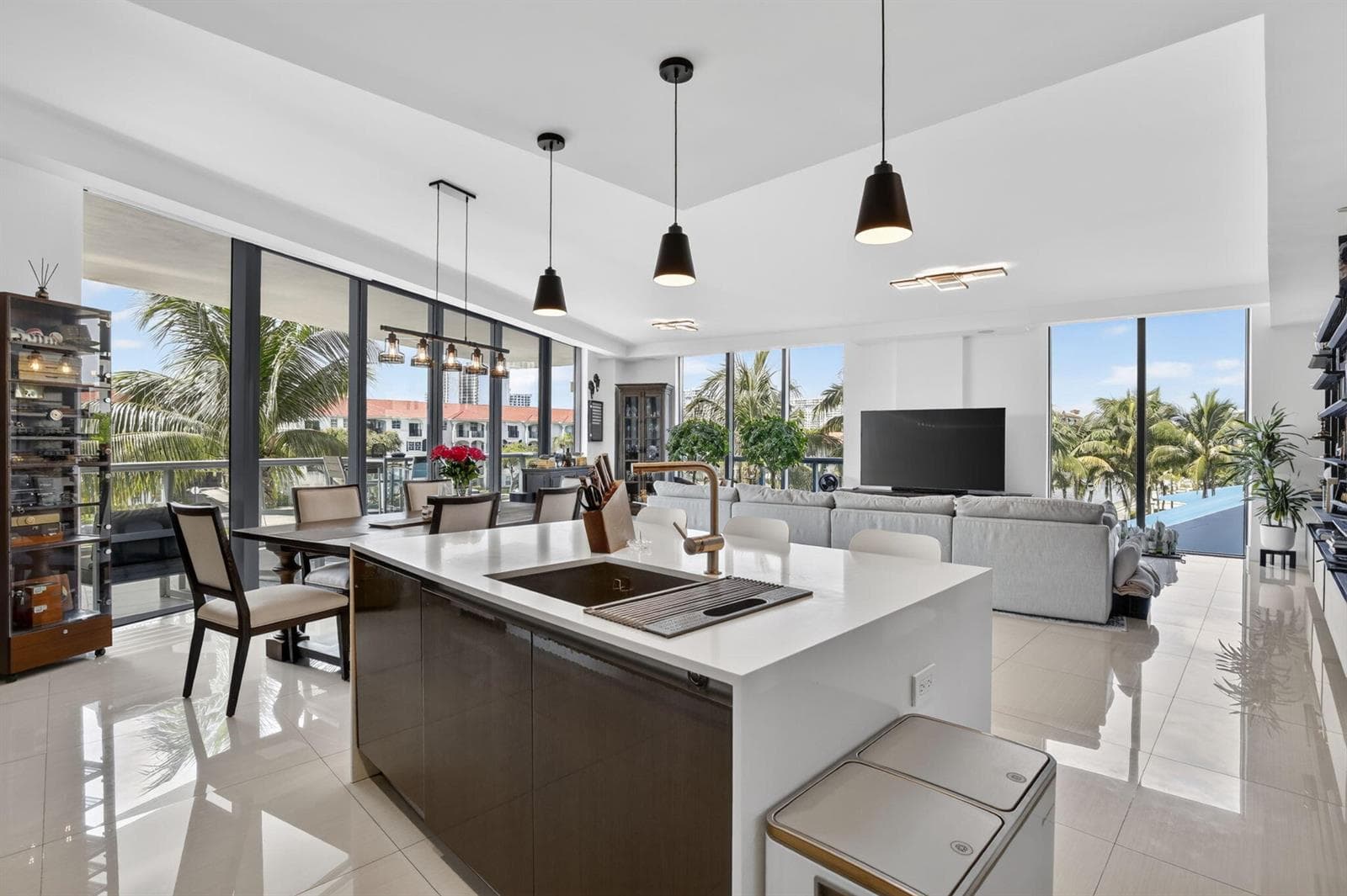 3250 NE 188th Street # 201, Aventura FL 33180