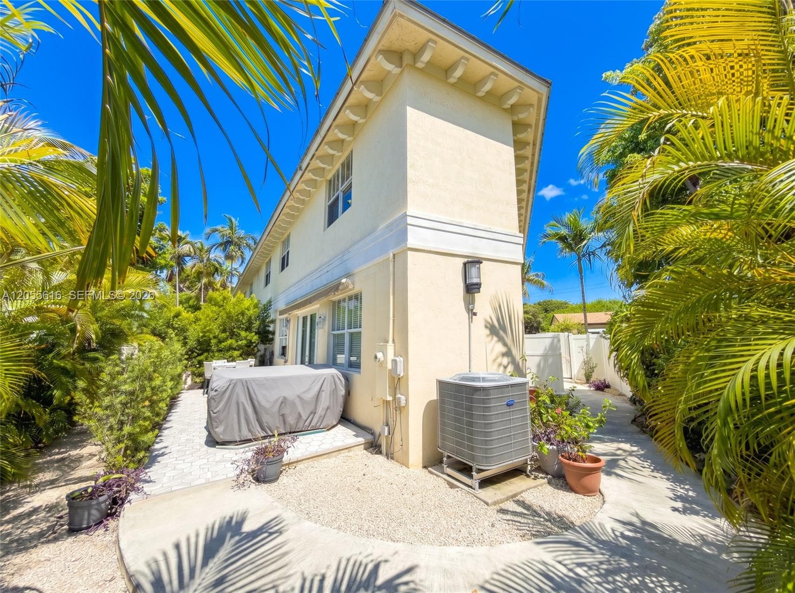 840 NE 14th Pl, Fort Lauderdale FL 33304 photo 4