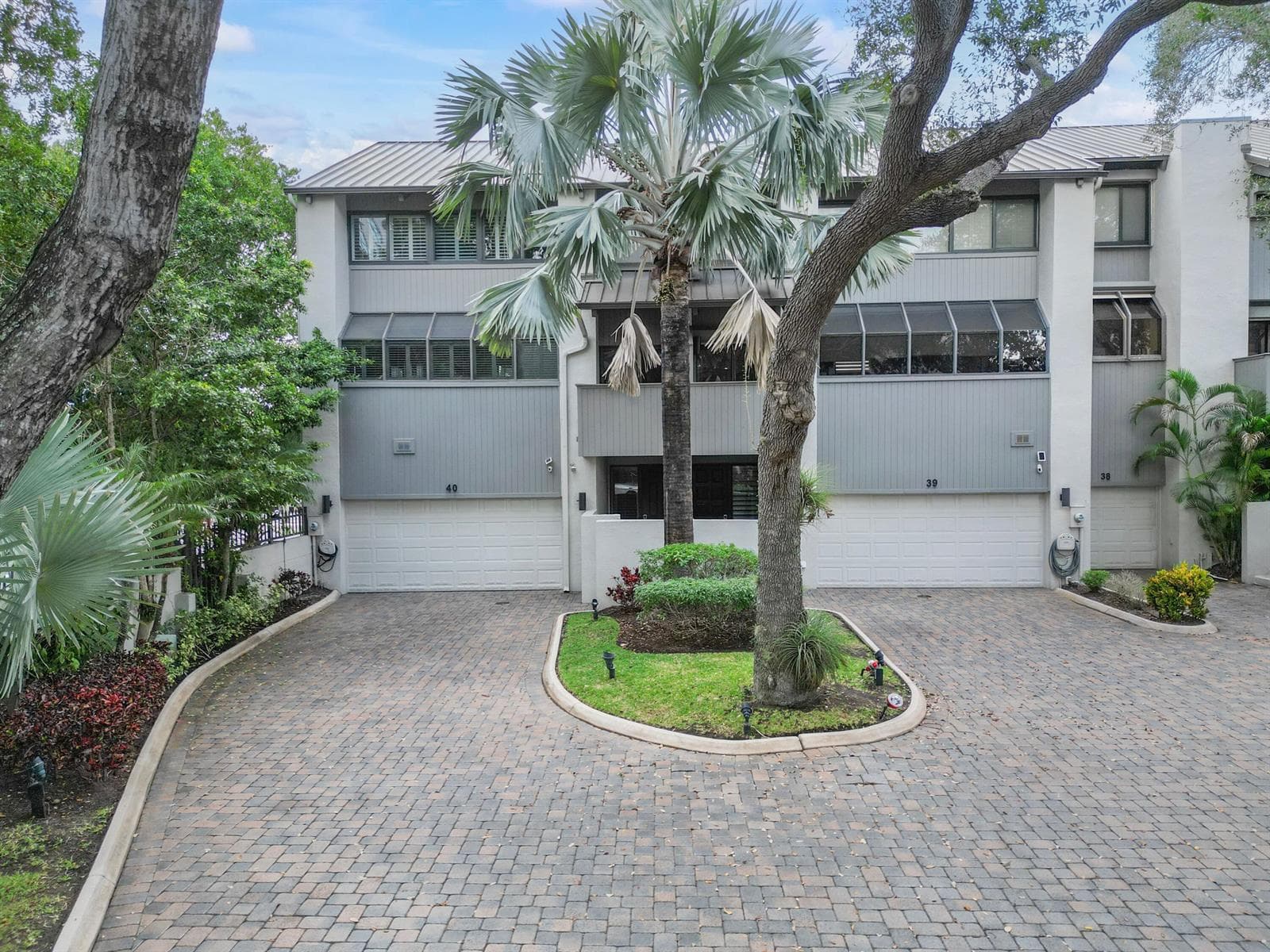 40 Portside Drive, Fort Lauderdale FL 33316 photo 2