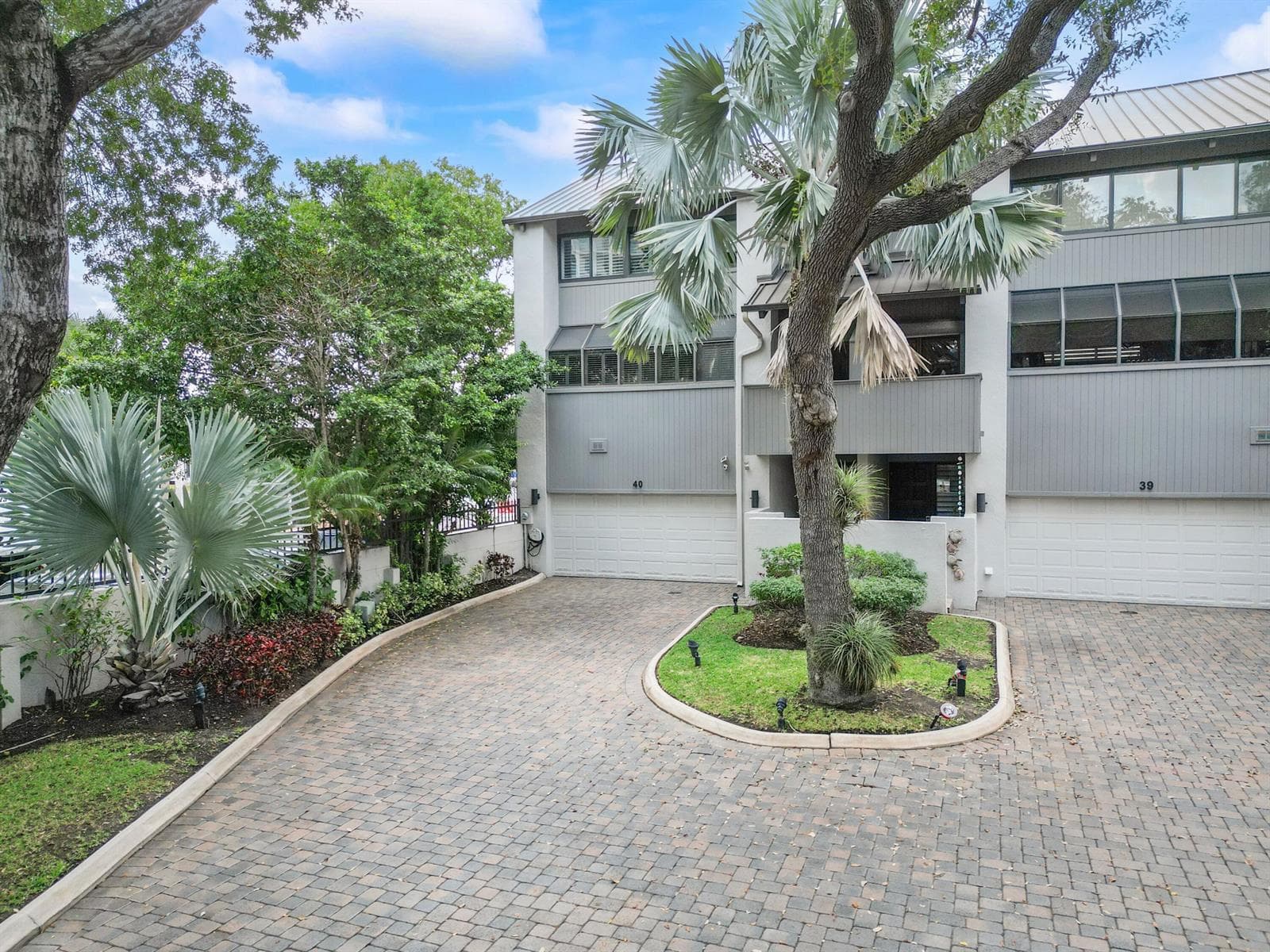 40 Portside Drive, Fort Lauderdale FL 33316 photo 3