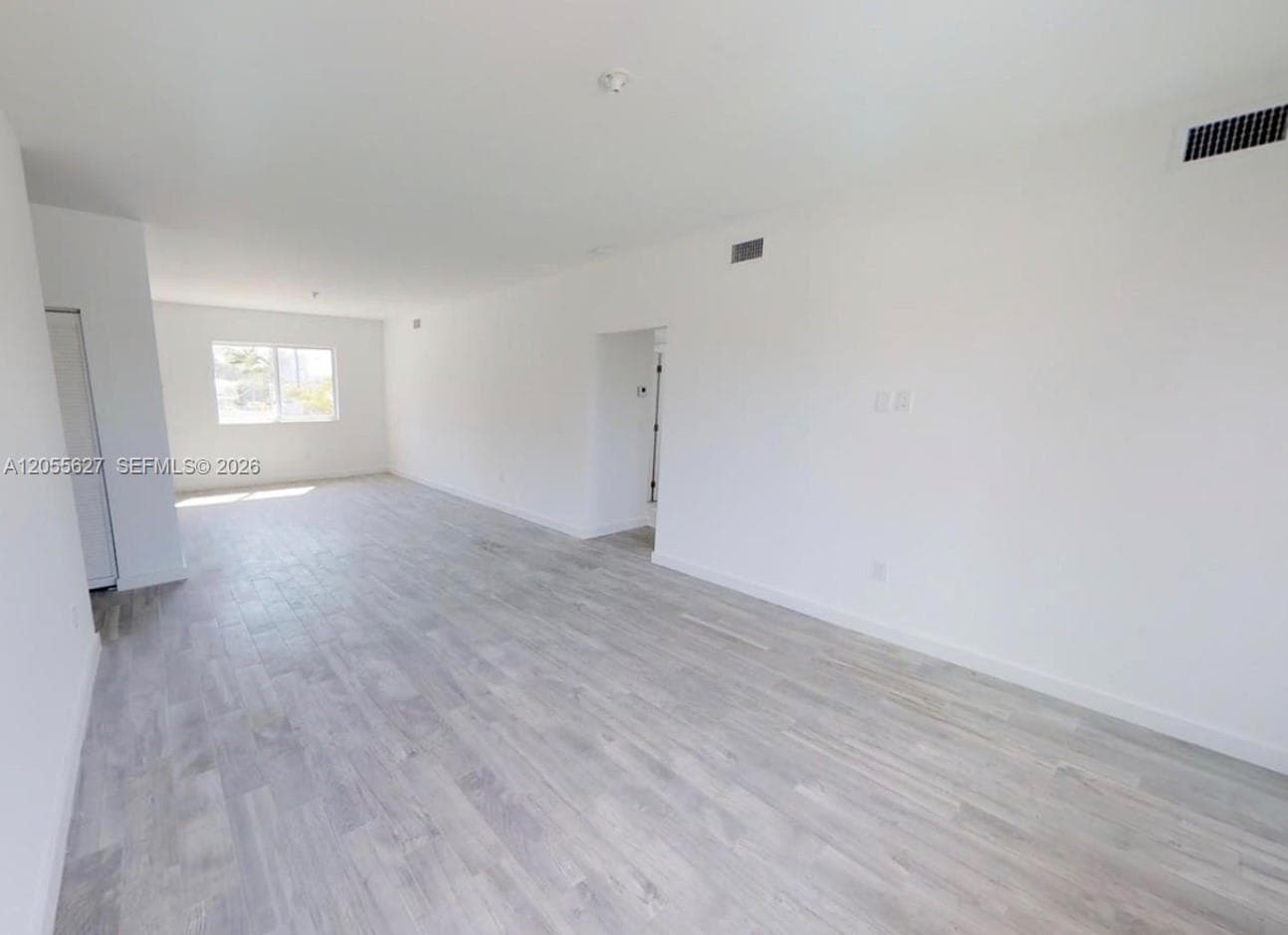 321 S Shore Dr # 12, Miami Beach FL 33141 photo 2