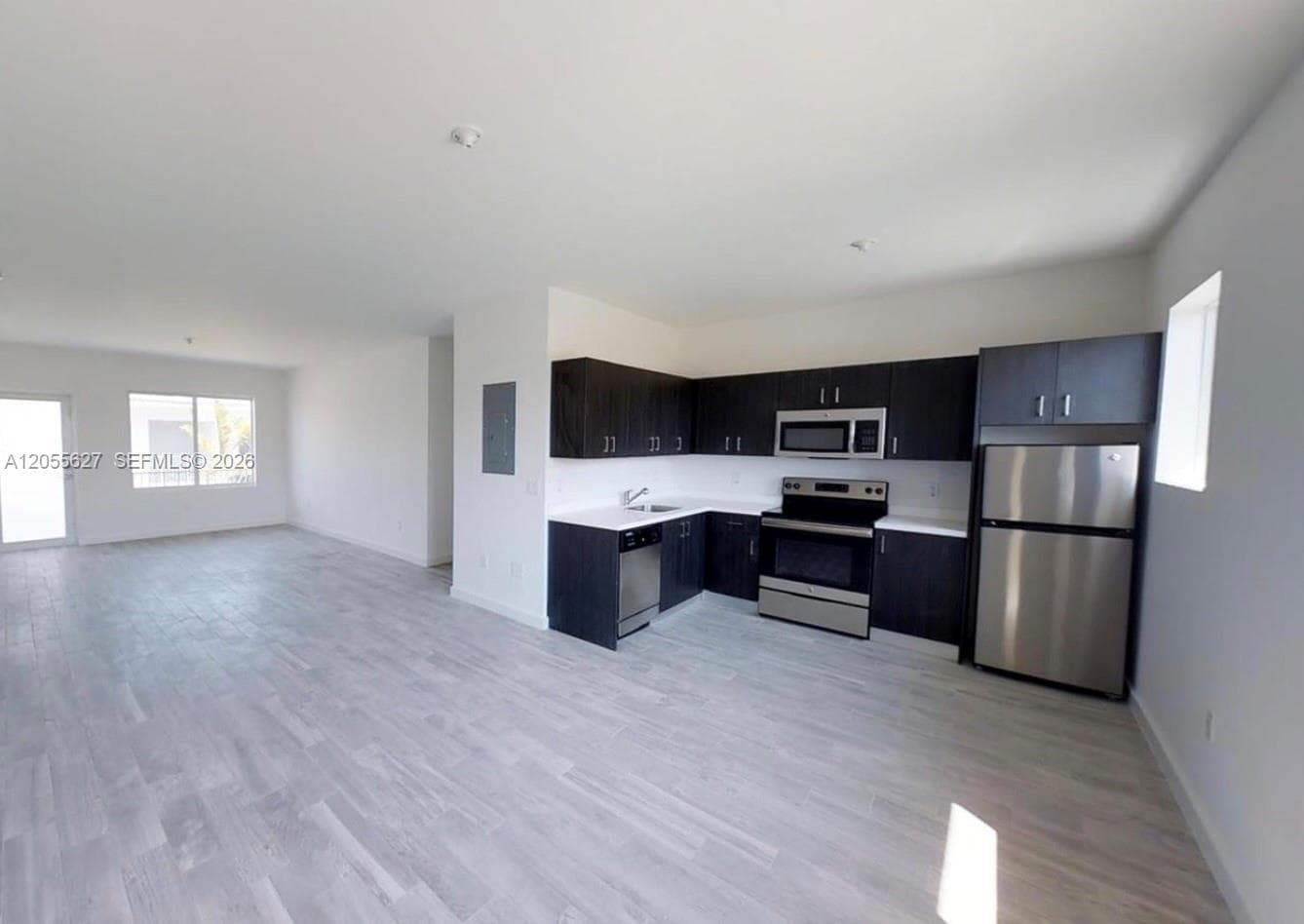 321 S Shore Dr # 12, Miami Beach FL 33141 photo 3