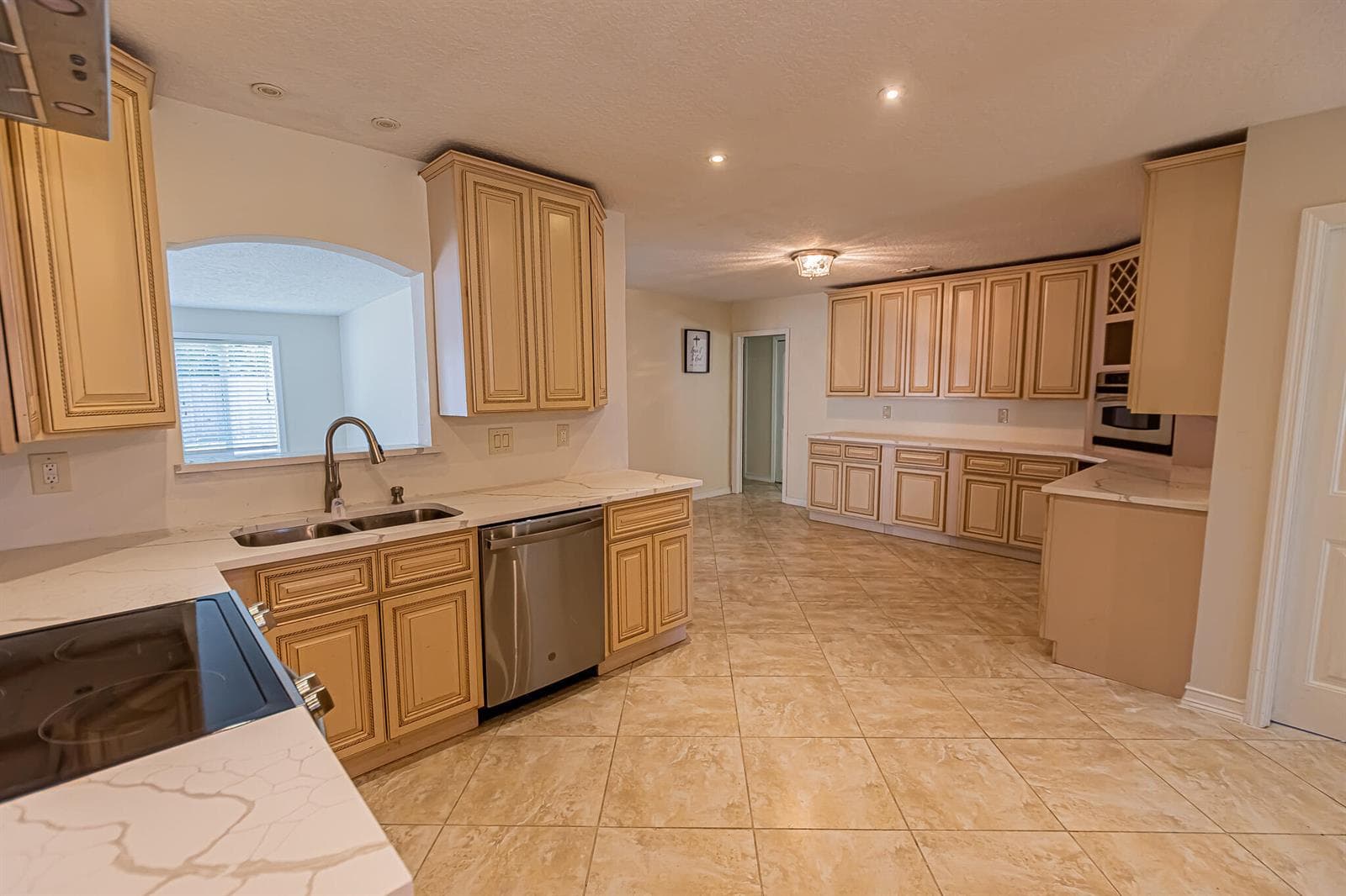 471 SE Lamon Lane, Port St. Lucie FL 34983 photo 5