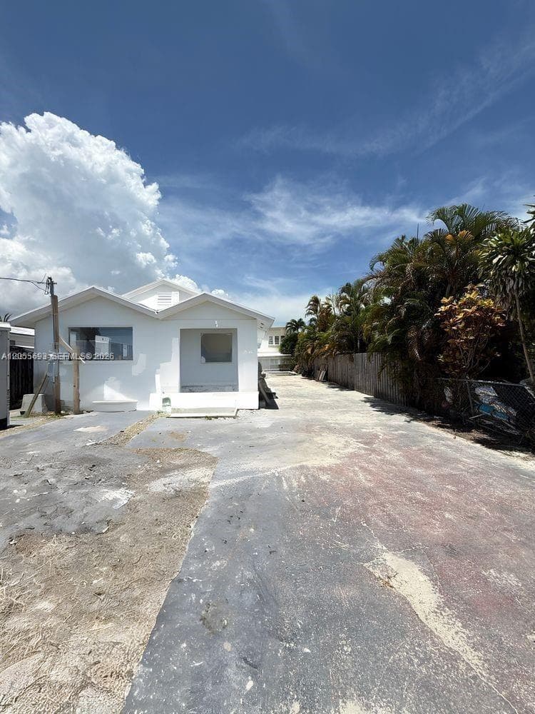 2235 SW 15th St, Miami FL 33145 photo 2