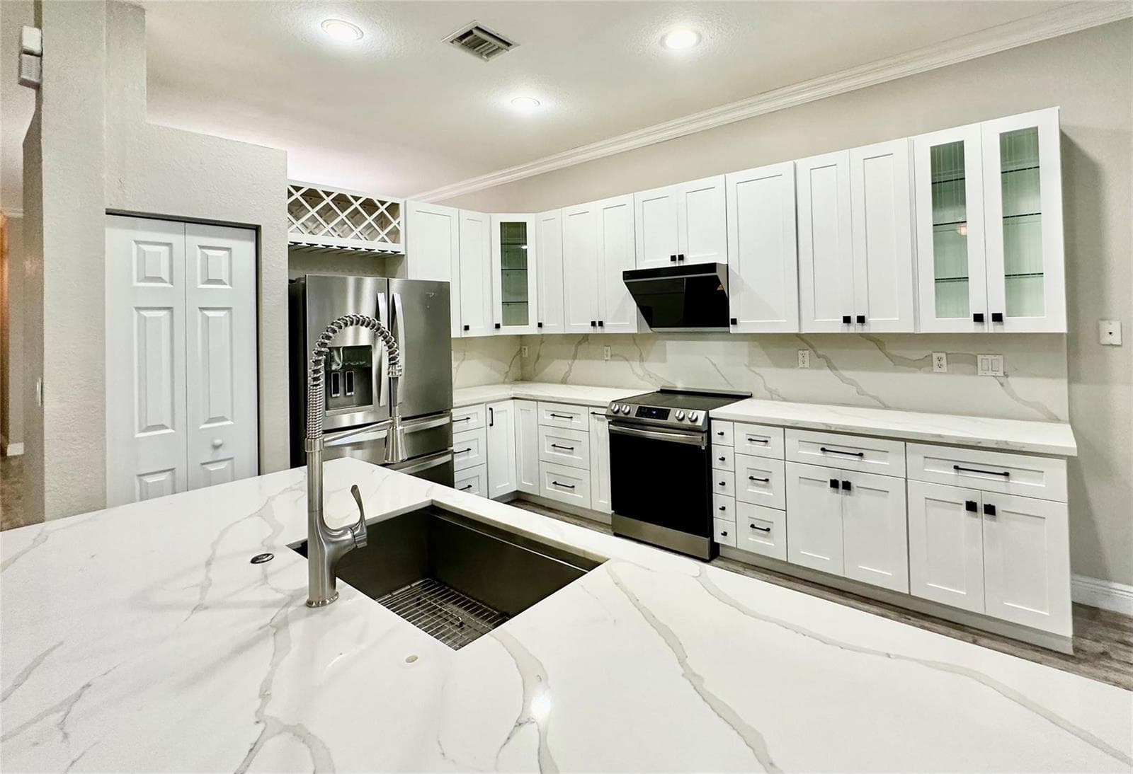 4109 W WHITEWATER Avenue, Weston FL 33332