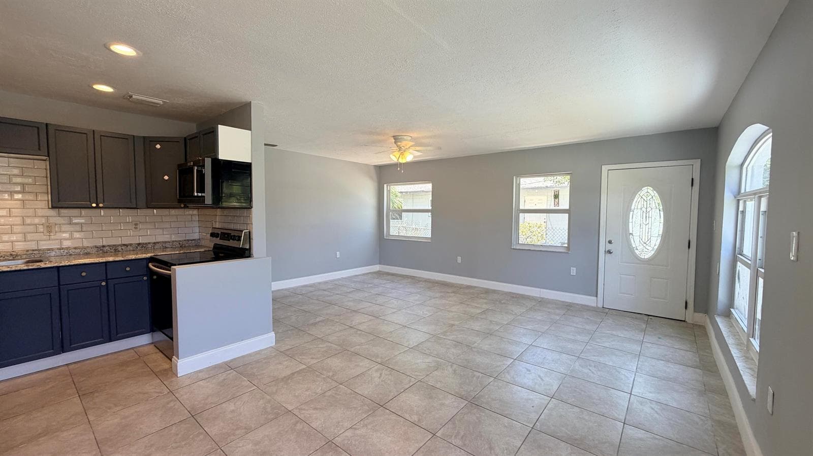 607 N 19th Street, Fort Pierce FL 34950 photo 4