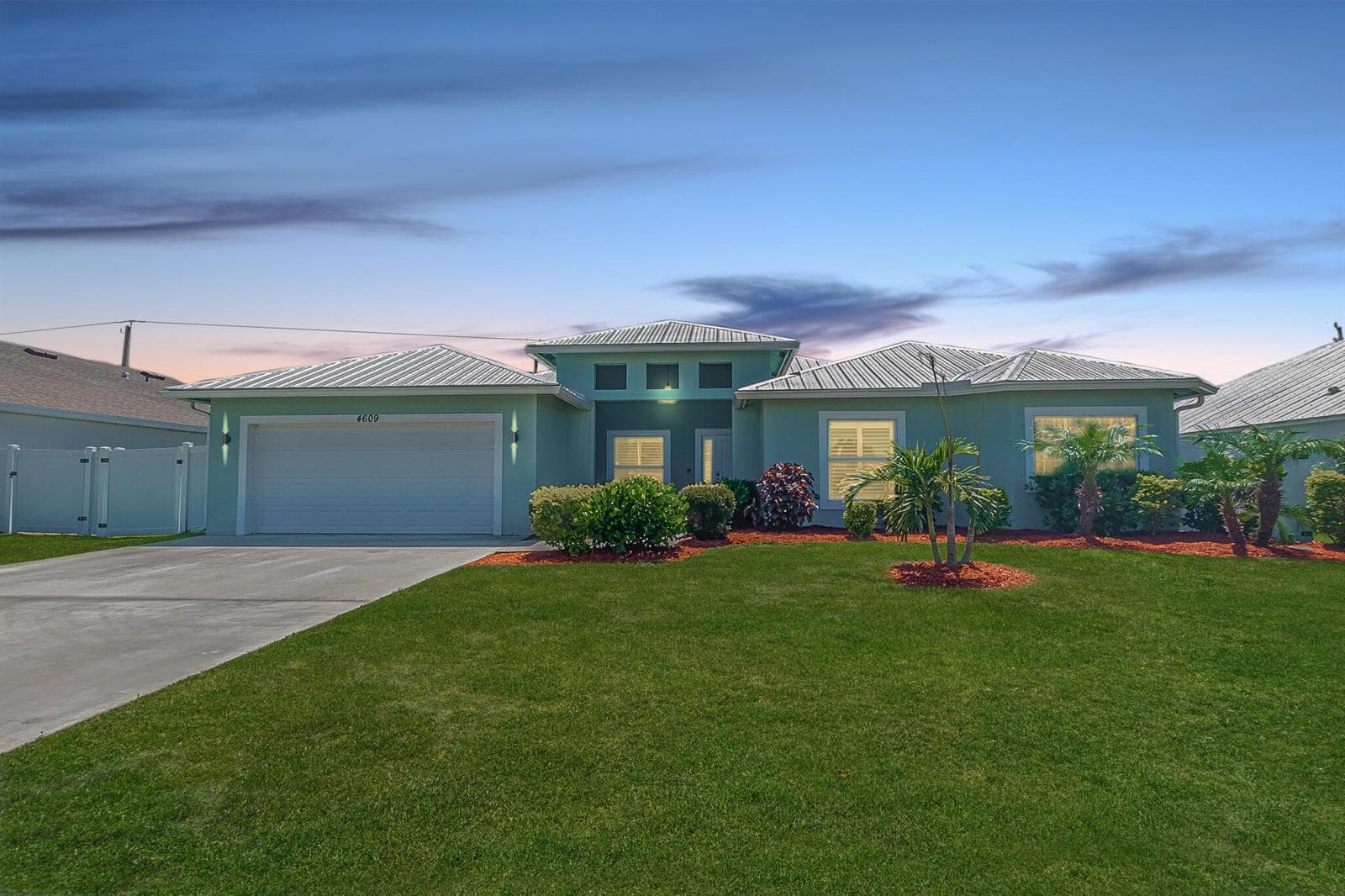 4609 SW Savona Boulevard, Port St. Lucie FL 34953