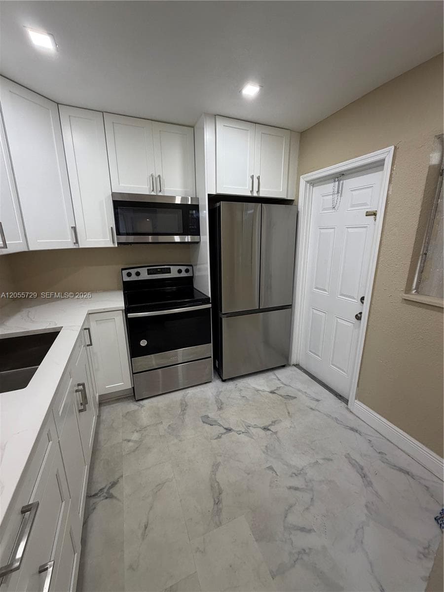 6720 Arbor Dr # 212, Miramar FL 33023 photo 4