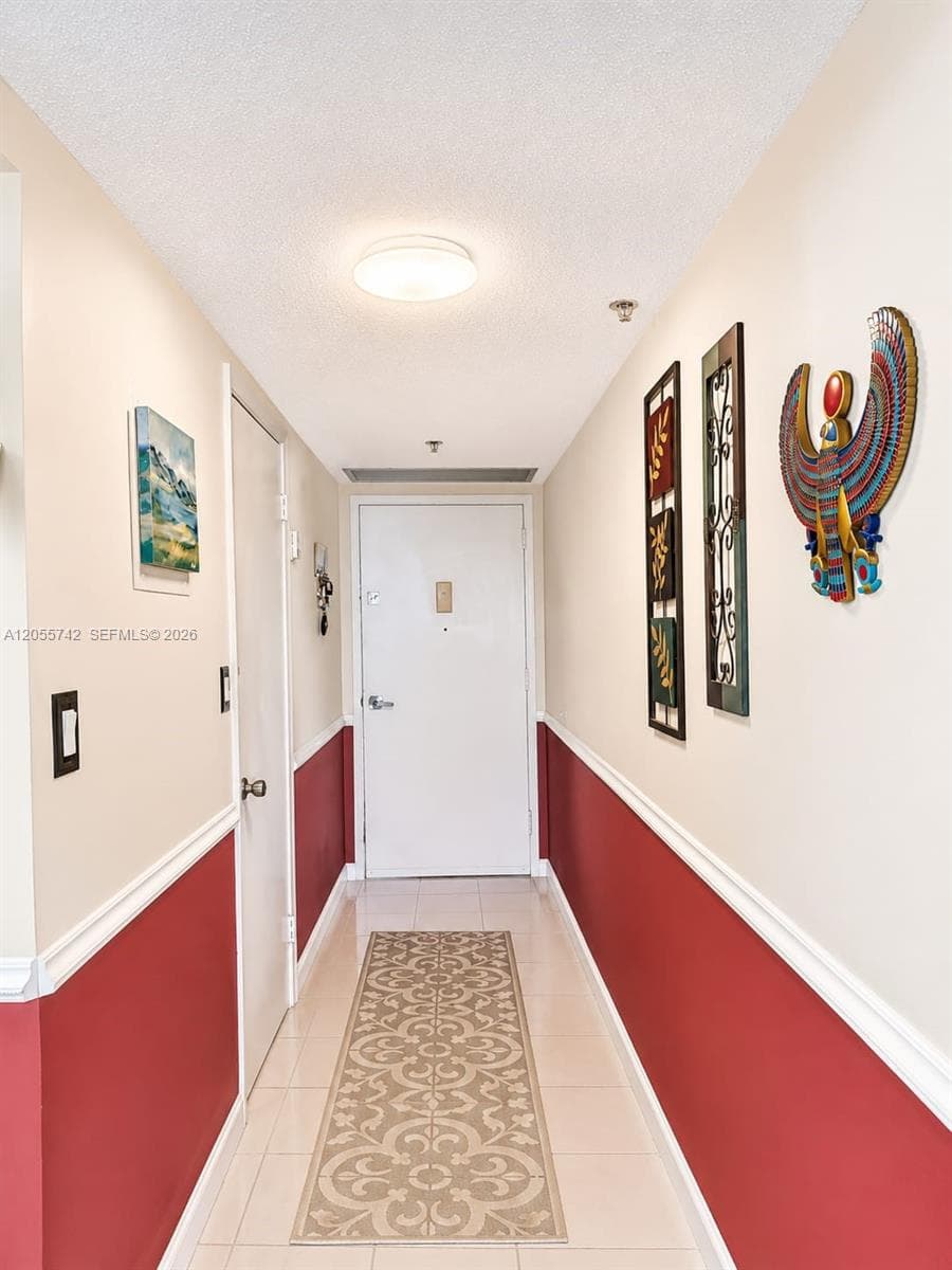20515 E Country Club Dr # 2141, Aventura FL 33180 photo 5