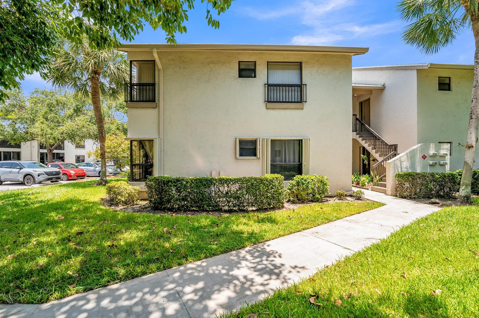 3729 NW 35th Street, Coconut Creek FL 33066 photo 3