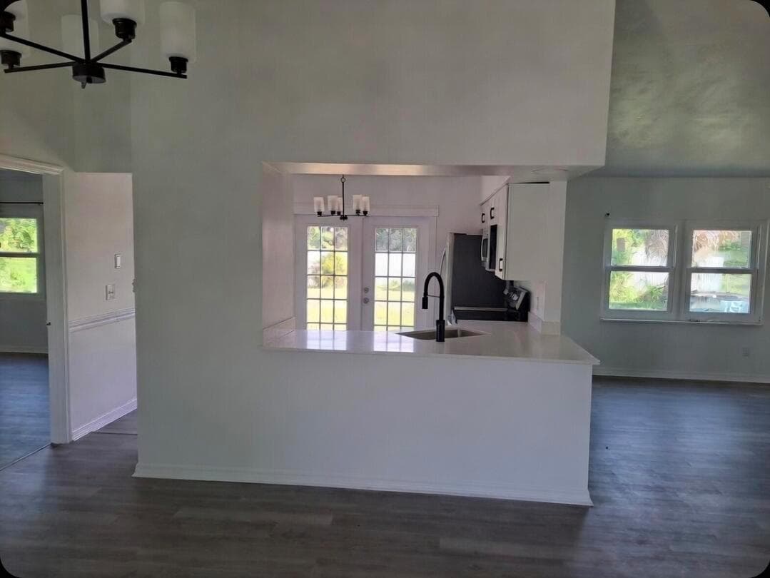 1032 SW Mataro Avenue, FL 34953 photo 2