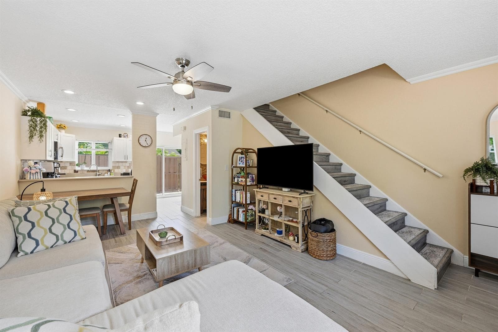 47 NE 20th Court # 1H, Wilton Manors FL 33305 photo 2