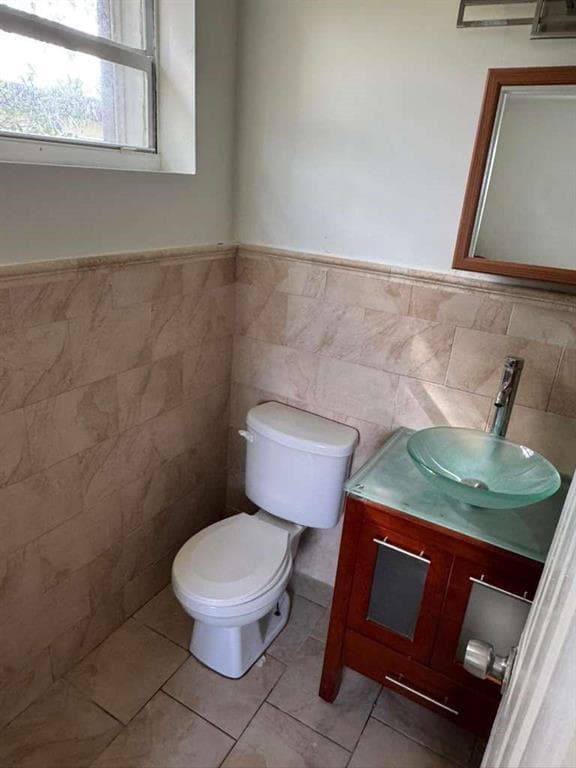 1042 Foster Road # 2, Hallandale Beach FL 33009 photo 5