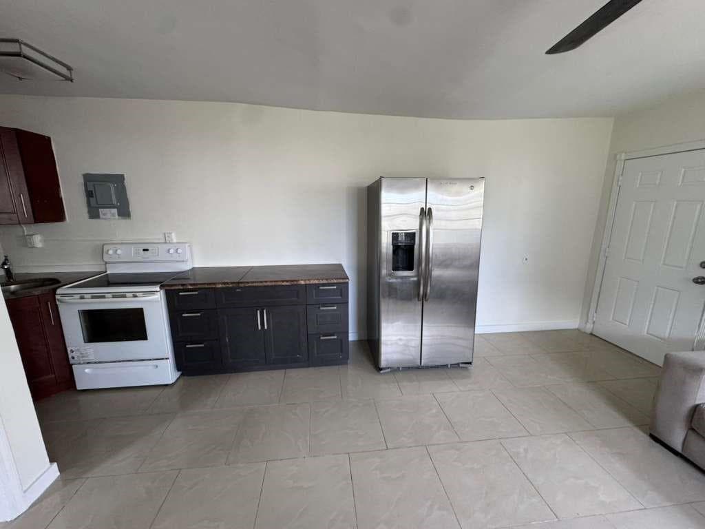 1042 Foster Road # 2, Hallandale Beach FL 33009 photo 4