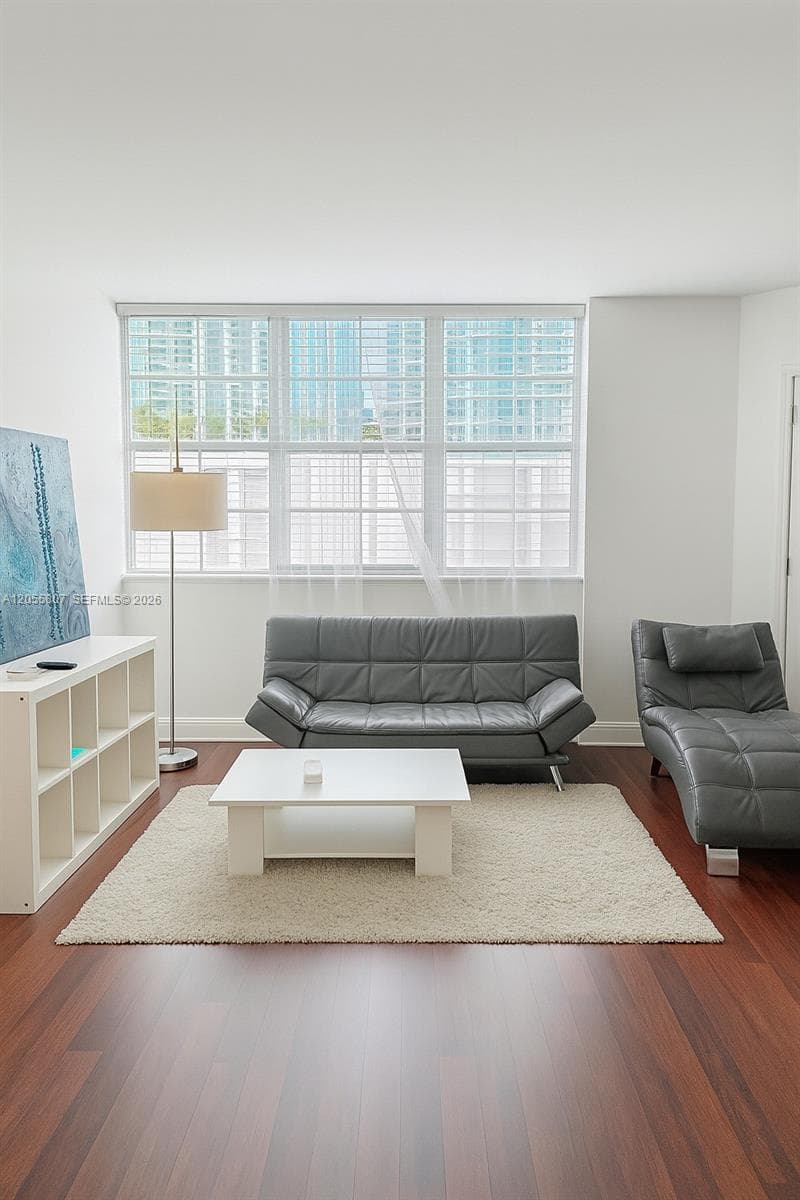 905 Brickell Bay Dr # 1022, Miami, FL 33131 photo 5